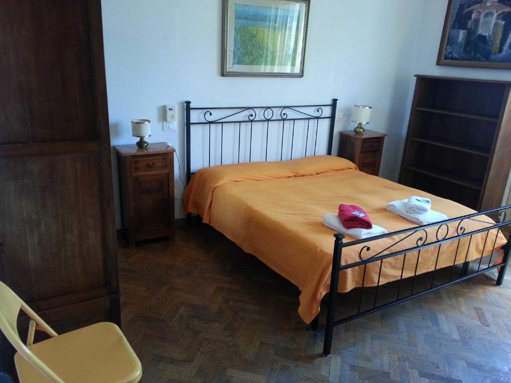 A Due Passi Dal Centro Bed And Breakfast Пиза Стая снимка